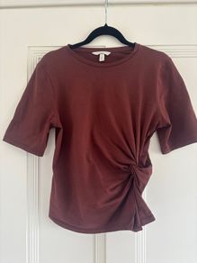 H&m brown knot t shirt
