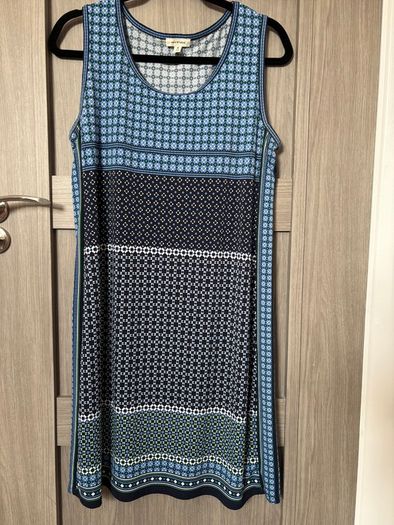 Ladies Sleeveless Dress (L)
