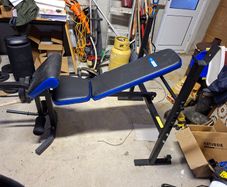 Weight lifting bench