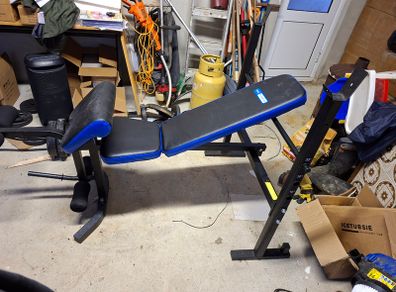 Weight lifting bench