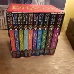 (New) Cressida Cowell How to Train Your Dragon 10 book Box Set 7+