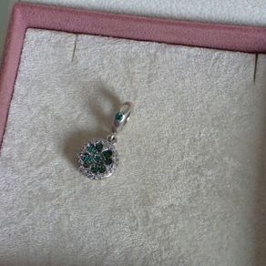 Pandora four leaf clover dangle charm very good condition hallmarked