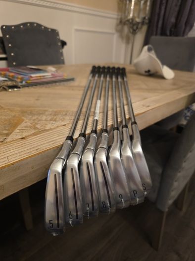 Taylormade irons LH