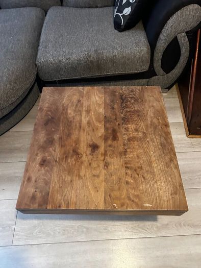 Couch and coffee table FREE FOR PICK UP