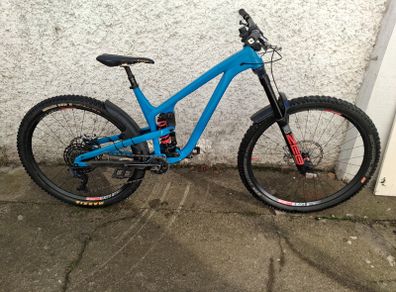 Propane Tyee Enduro Mountain Bike. Size Large