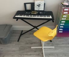 yamaha keyboard stand&chair