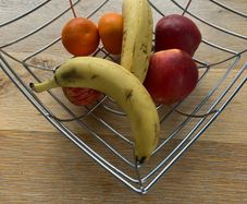 Modern Metal Fruit Bowl