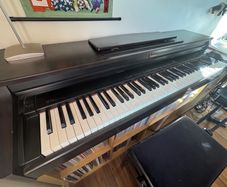 Roland HP-236 88-Key Digital Piano + Roland Sustain Pedal + Piano Bench