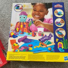 Brand new playdoh set