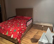 King Size bed and matching ottoman