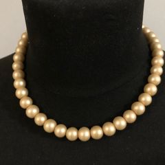 pearl necklace