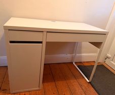 Ikea Micke desk