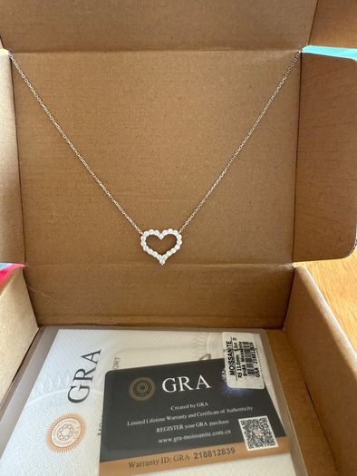 Moissanite Diamond Heart Set