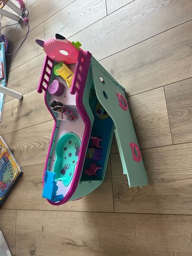 Gabby dollhouse boat and figured