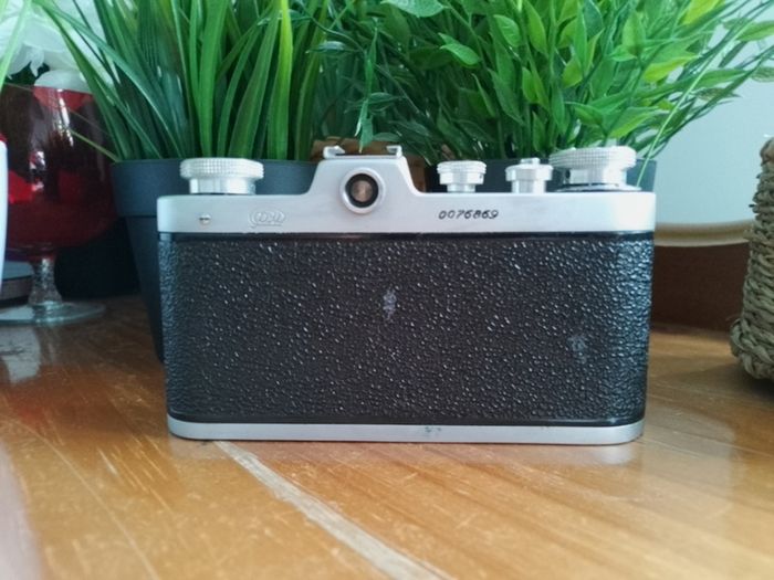 Zarya Cla'D Refurbished, USSR Russian 35mm Leica Copy film camera, 0076869