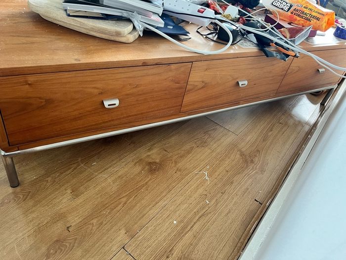 tv table