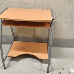 Small computer desk