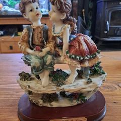Louis' Collection Figurine