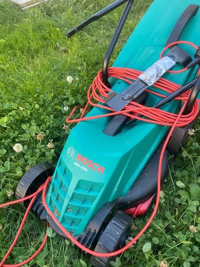 Bosch ARM 3200 land mower