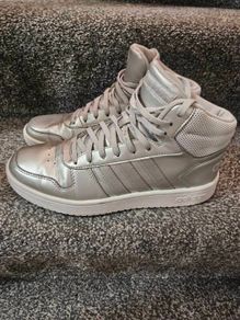 Silver Adidas Original Uk7 (EU40.5)