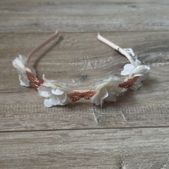 Claires Rose Gold Butterfly Headband with White Flowers