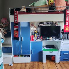 bunk bed