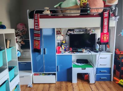 bunk bed