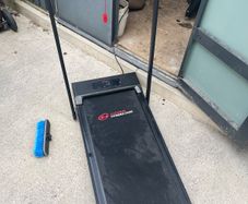Home fitness treadmill/walker