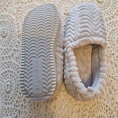 women's slippers