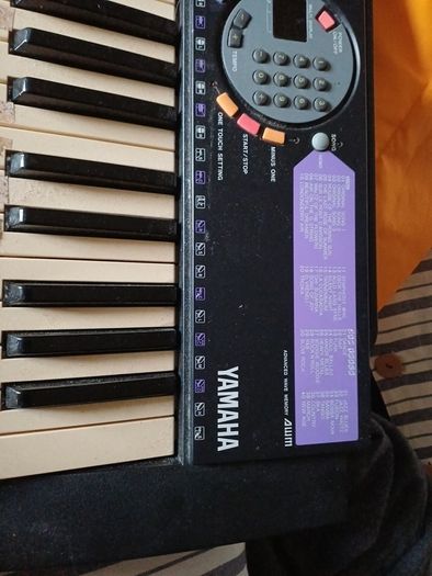 Yamaha Keyboard