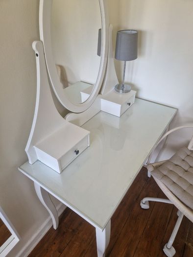 Vanity Table