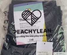 BNWT Peachylean Leggings
