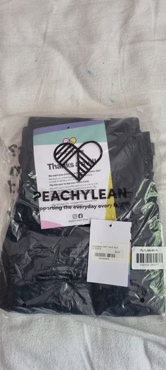 BNWT Peachylean Leggings