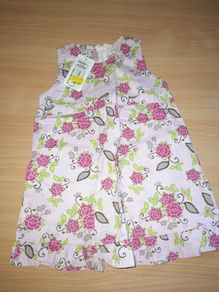 Brand new Baby girl's dress, 12-18 mths