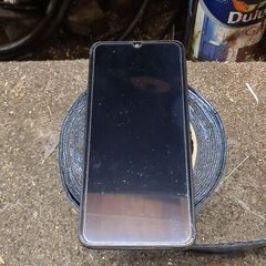 Samsung A20s