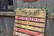 wedding pallet