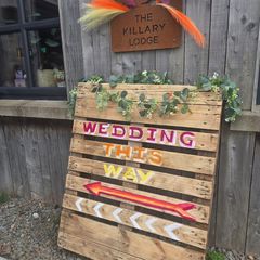 wedding pallet