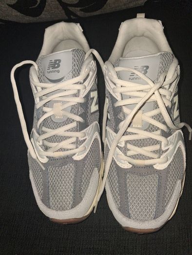 Womens trainers