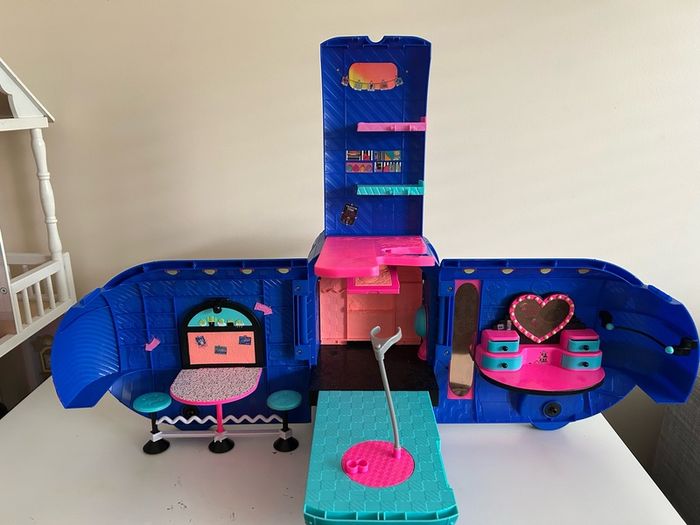 LOL dolls camper van