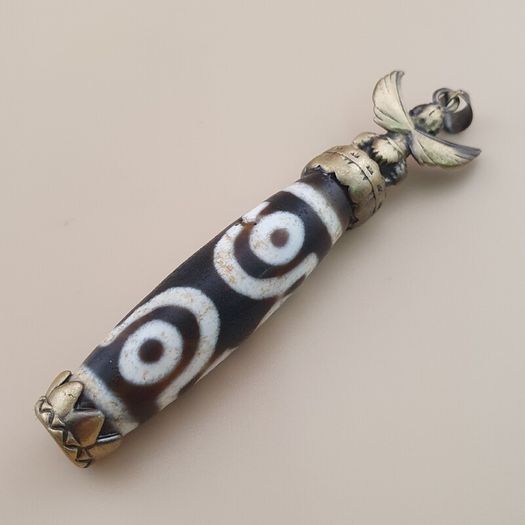 Vintage 6 Eyes Hiamalyan Tibetan Agate Bead Brass Pendant