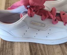 ADIDAS Trainers girls New size 4