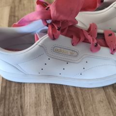 ADIDAS Trainers girls New size 4