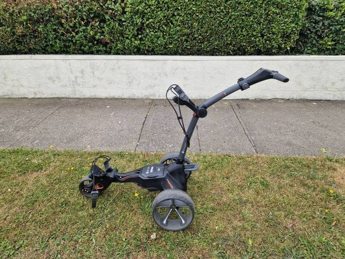 Motocaddy M1 Golf Trolley