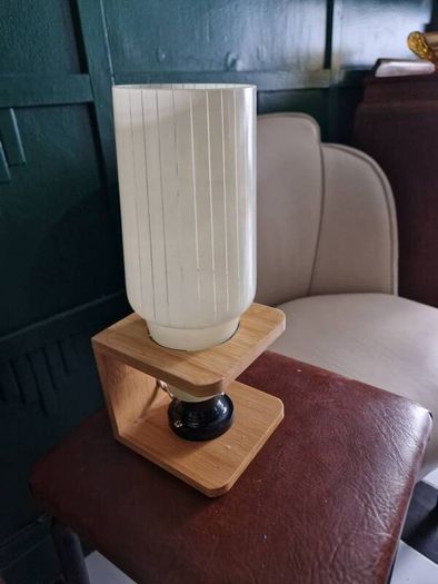 1 Retro Vintage Mid Century Glass shade /repro base  Table lamp