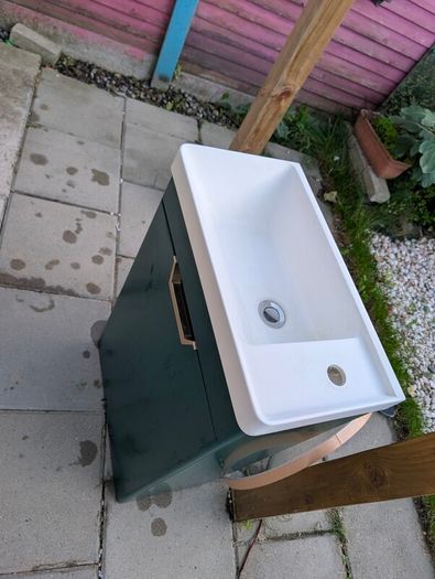 wash basin