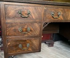 antique dressing table