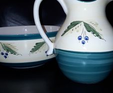 Potter Juice/water Jug With Matching Salad Bowl