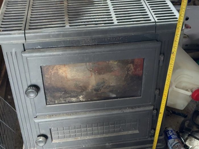 Solid fuel stove