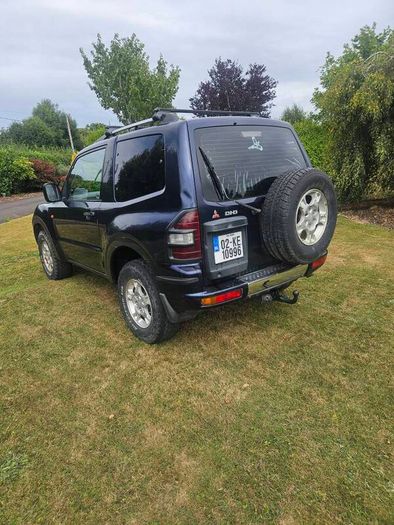 2002 Mitsubishi Pajero