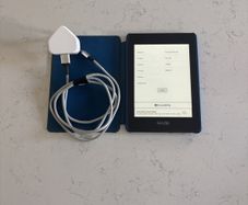 Kindle Paperwhite 10th Gen With Case and Charger